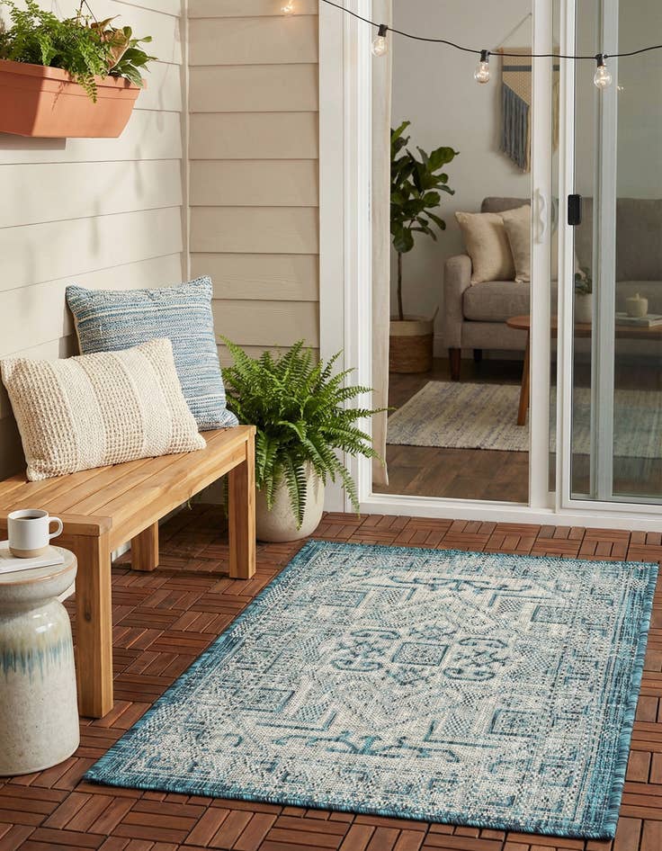Detail image of 2' x 3'  Washable Aztec Indoor / Outdoor Rug