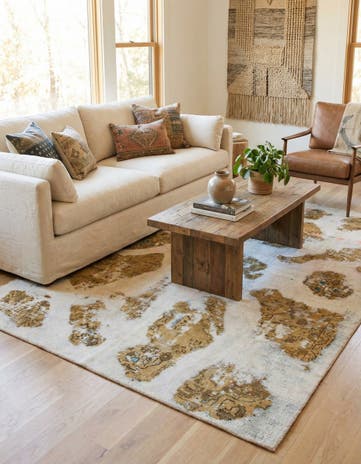 6' x 7' 8 Hand Knotted Ultra Vintage Persian Wool Rug