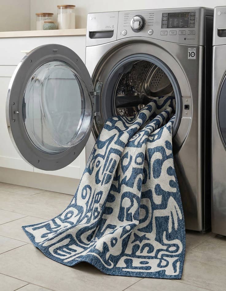 Detail image of  5' 3 x 8'  Washable Modern Indoor / Outdoor Rug