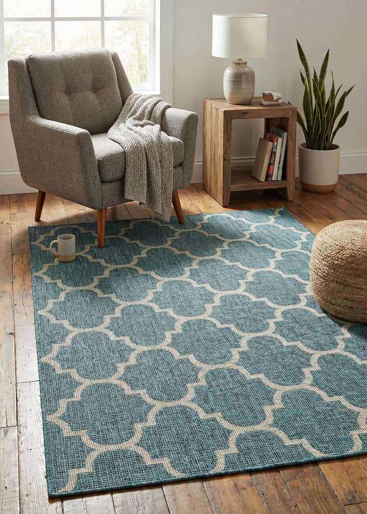 5' 3 x 7' Easy-Clean Trellis Indoor / Outdoor Rug