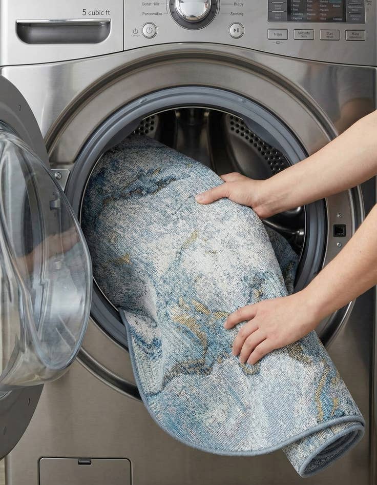 Detail image of  3' 3 x 3' 3  Washable Modern Indoor / Outdoor Round Rug