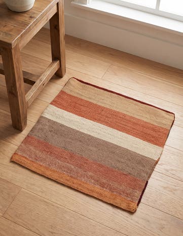 1' 6 x 1' 6 Hand Woven Pillow Wool Square Rug