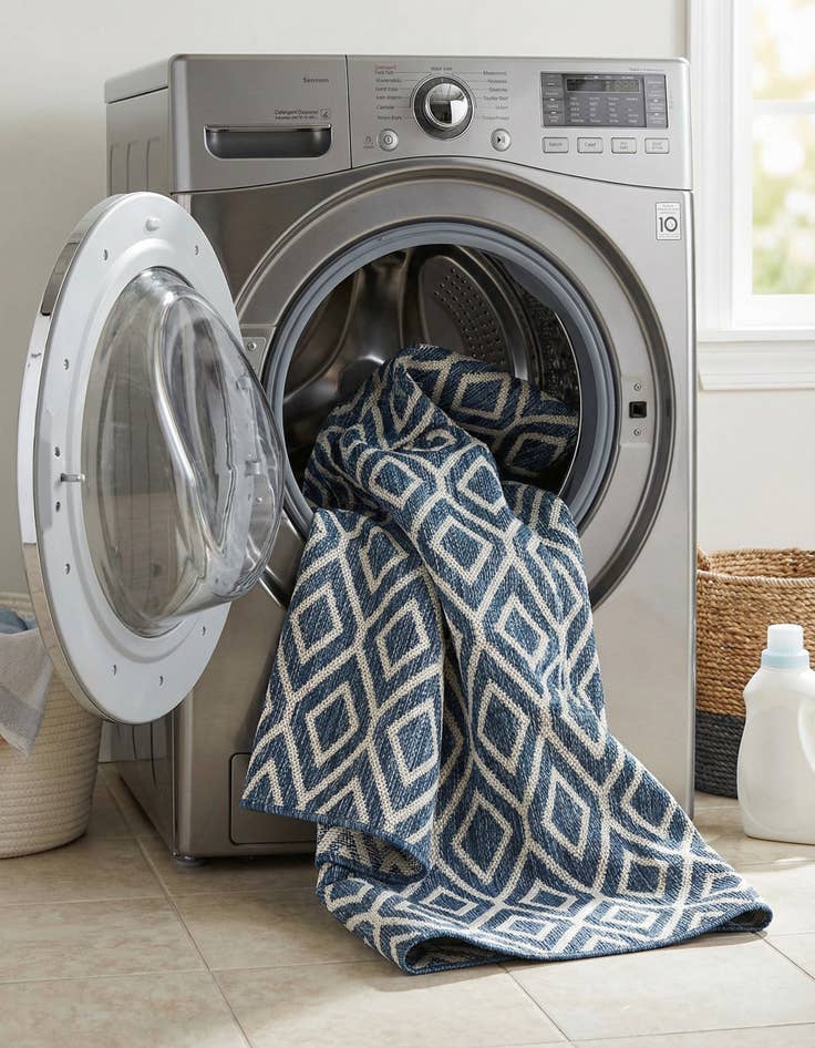 Detail image of 2' x 8'  Washable Jill Zarin Turks and Caicos Indoor / Outdoor Runner Rug