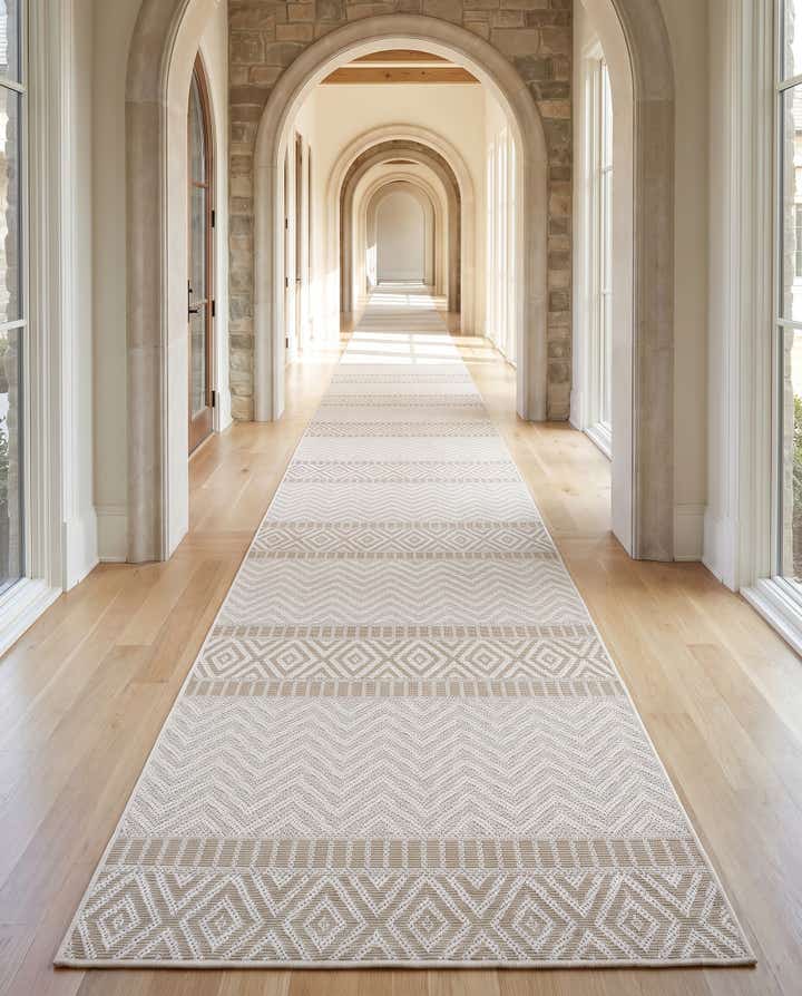 4' x 82' Easy-Clean Indoor / Outdoor Runner Rug