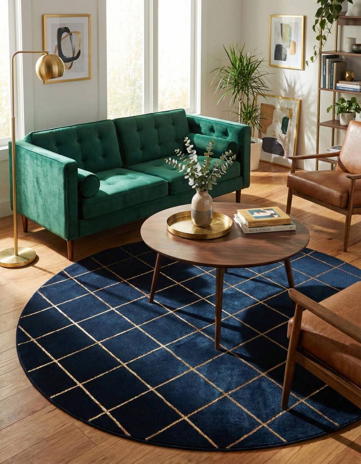 Detail image of 7' 10 x 7' 10 Vogue Geo Round Rug