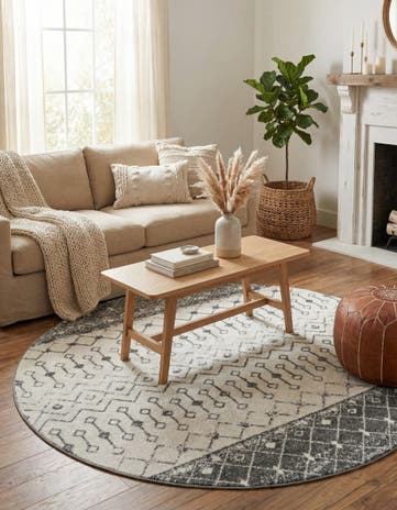 7' 10 x 7' 10 Moroccan Trellis Round Rug