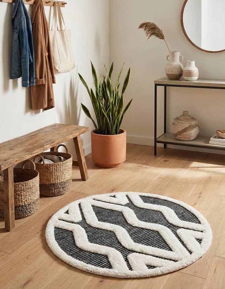 Detail image of 3' x 3' Prismatic Round Rug