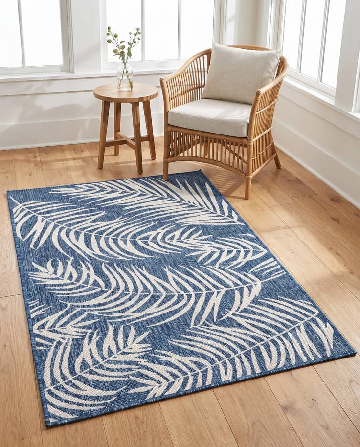 Detail image of 4' x 6' Easy-Clean Botanical Indoor / Outdoor Rug