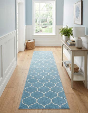 2' x 8' 8 Lattice Frieze Runner Rug