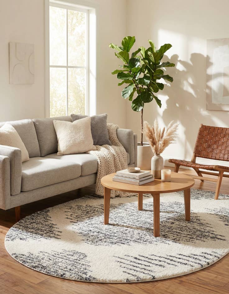 Detail image of 7' 10 x 10' Serenity Shag Oval Rug