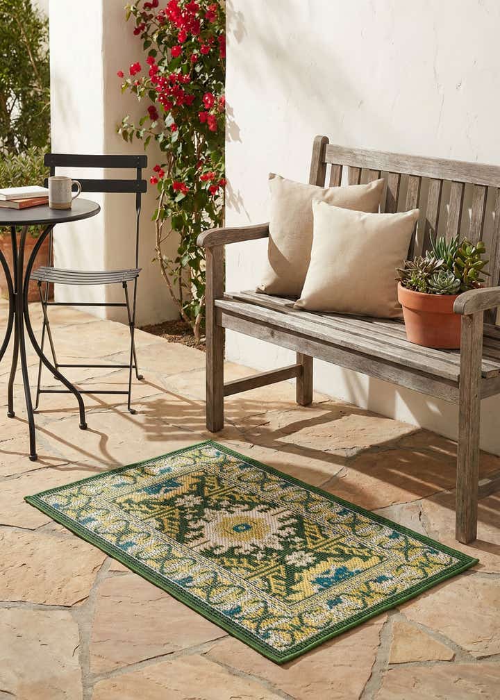2' x 3' Easy-Clean Baja Indoor / Outdoor Rug