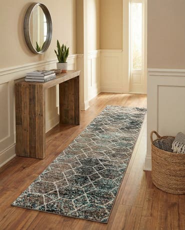  2' 7 x 12' Lattice Frieze Runner Rug