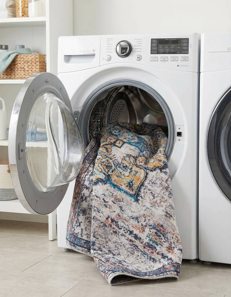 Detail image of 7' 3 x 7' 3  Washable Renaissance Square Rug