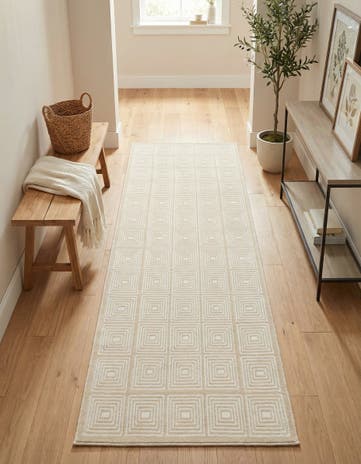 Ivory White Aakaar Runner Rug