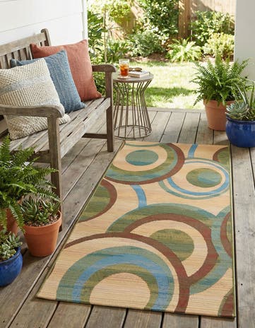 2' 7 x 5' 3 Easy-Clean Modern Indoor / Outdoor Runner Rug