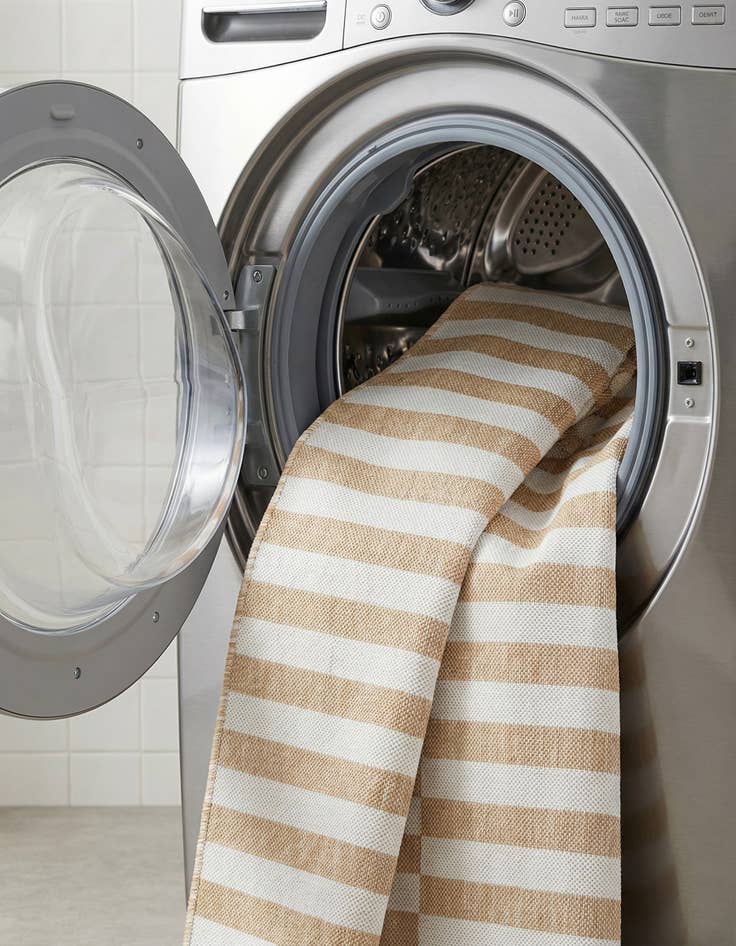 Detail image of  5' 3 x 8'  Washable Ribbon Indoor / Outdoor Rug