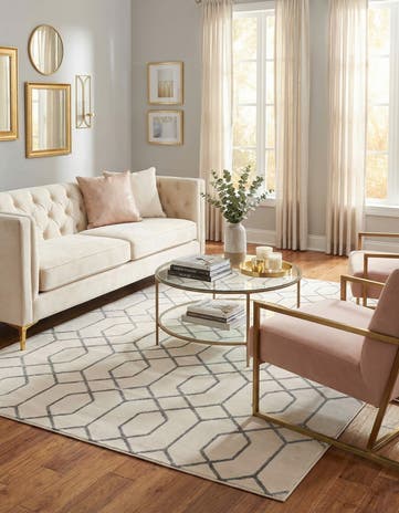 7' x 10' Marilyn Monroe™ Glam Trellis Rug