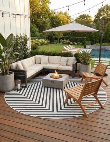 White and Black Easy-Clean Modern Indoor / Outdoor Round Rug