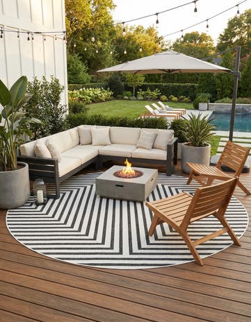 White and Black Easy-Clean Modern Indoor / Outdoor Round Rug