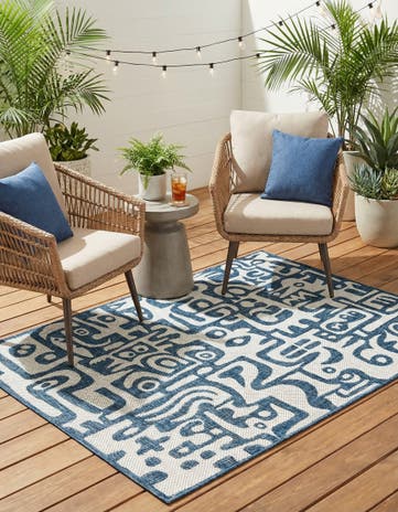 4' x 6' Easy-Clean Modern Indoor / Outdoor Rug