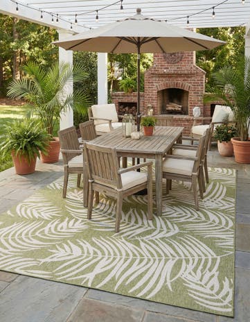 10' x 13' Easy-Clean Botanical Indoor / Outdoor Rug
