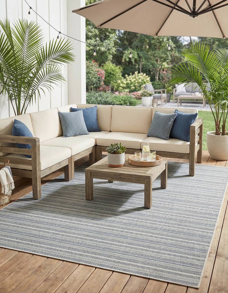 Detail image of 9' x 12' Easy-Clean Striped Indoor / Outdoor Rug