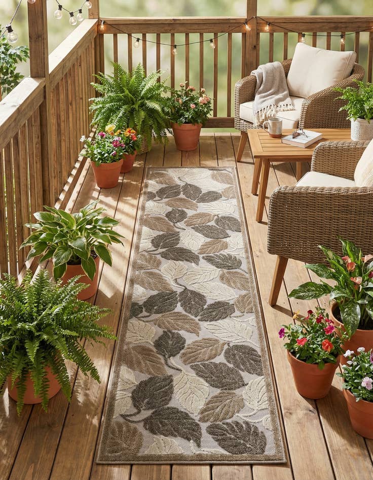 Detail image of 2' 7 x 10'  Washable Botanical Indoor / Outdoor Runner Rug