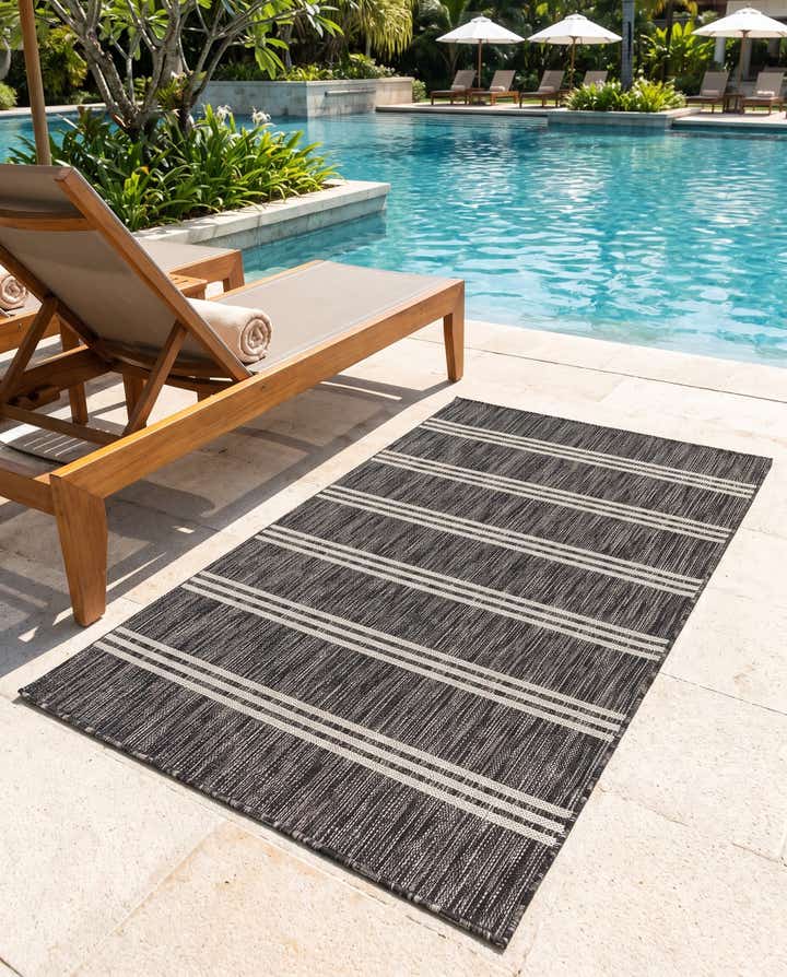 3' x 5' 3 Easy-Clean Jill Zarin Anguilla Indoor / Outdoor Rug