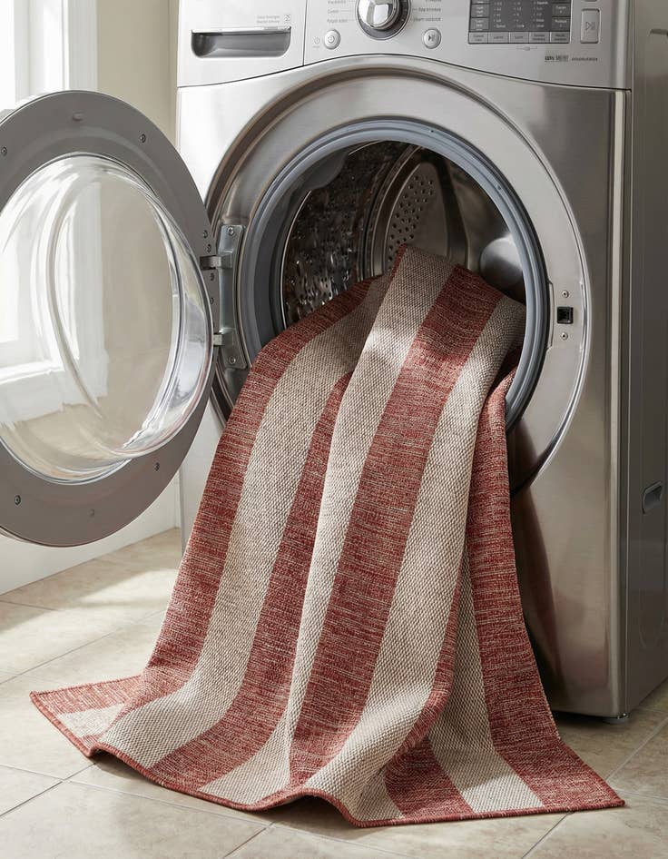 Detail image of  5' 3 x 7'  Washable Ribbon Indoor / Outdoor Rug