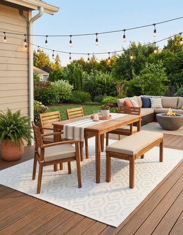 7' 10 x 10' Easy-Clean Trellis Textured Indoor / Outdoor Rug