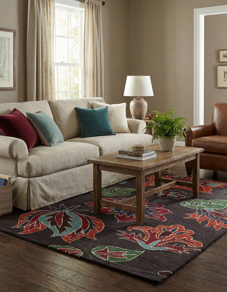 Detail image of 5' x 8' Agra Wool Rug