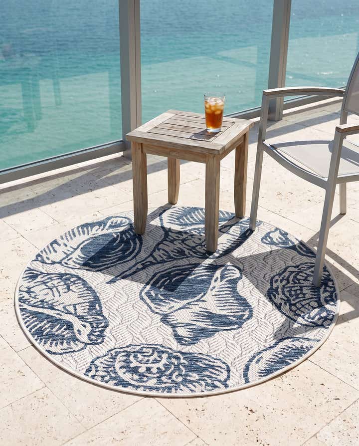 3' x 3' Easy-Clean Coastal Indoor / Outdoor Round Rug