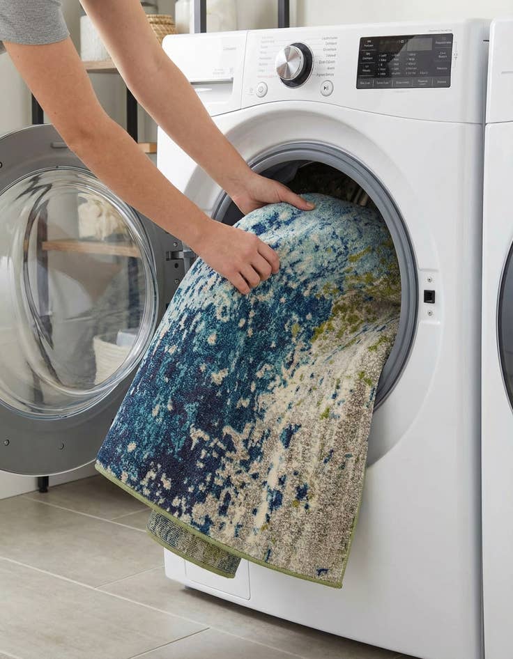 Detail image of 6' x 6'  Washable Casablanca Square Rug