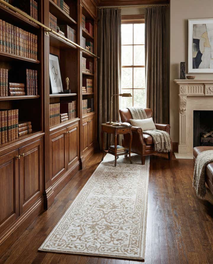 2' x 8' Hermitage Runner Rug