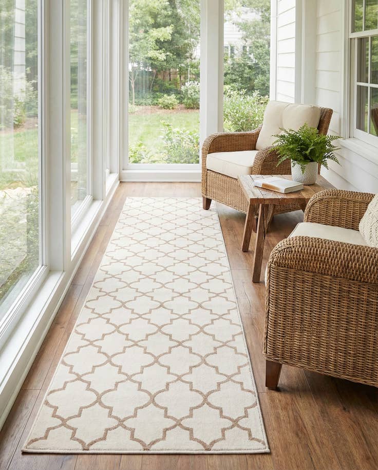 Detail image of Jill Zarin 2' 7 x 8' Uptown Lincoln Center Runner Rug