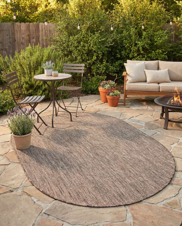 4' 1 x 6' 1 Easy-Clean Solid Indoor / Outdoor Oval Rug