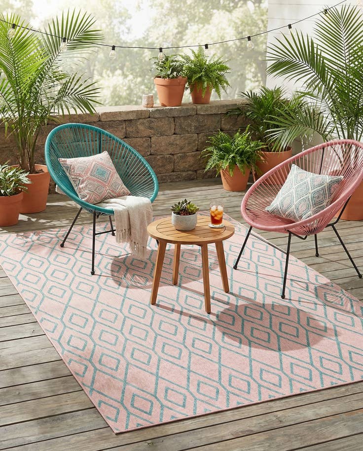 Detail image of 7' x 10' Easy-Clean Jill Zarin Turks and Caicos Indoor / Outdoor Rug