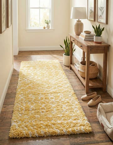2' 7 x 6' Moroccan Shag Runner Rug