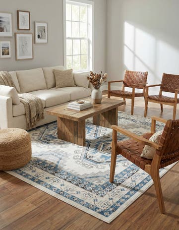 7' 10 x 7' 10 Charlotte Square Rug