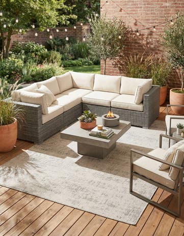 6' x 9' Easy-Clean Modern Indoor / Outdoor Rug