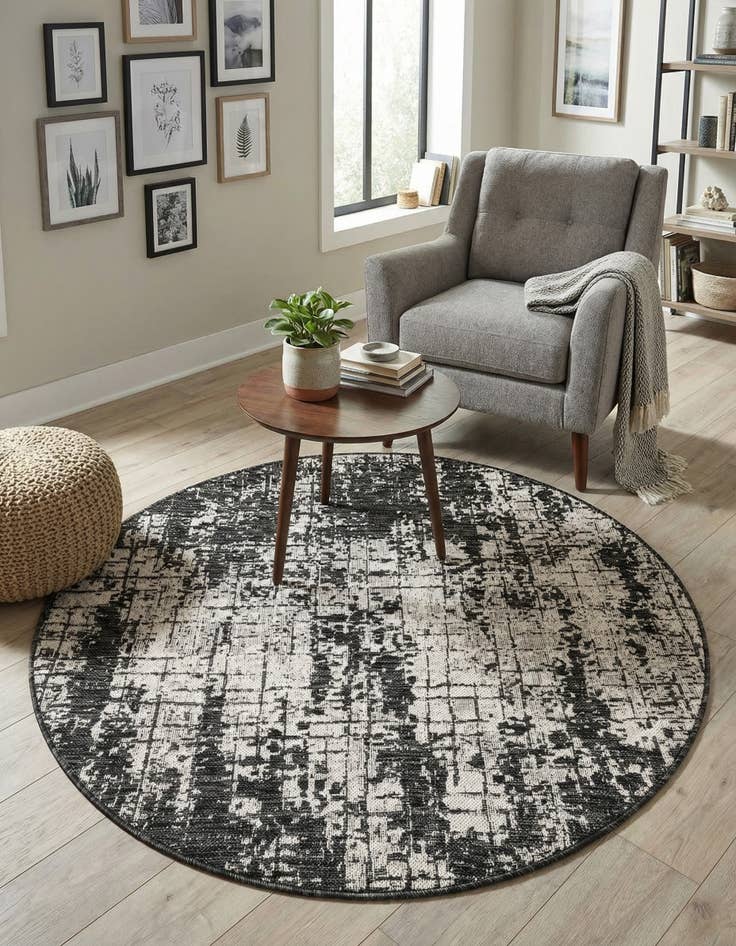 Detail image of 4' x 4'  Washable Modern Indoor / Outdoor Round Rug