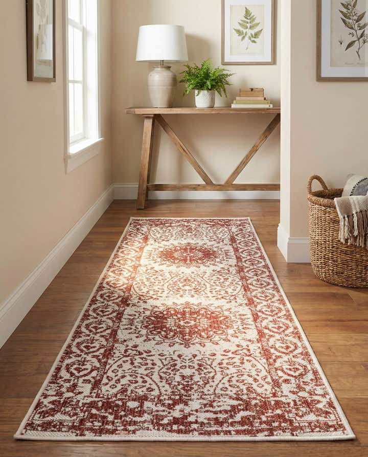 2' x 6' Easy-Clean Traditional Indoor / Outdoor Runner Rug