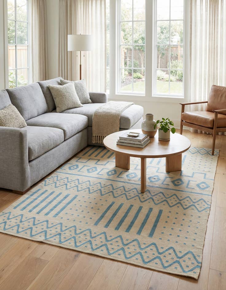 Detail image of 5' 11 x 7' 10  Hand Woven Kilim Modern Wool Rug