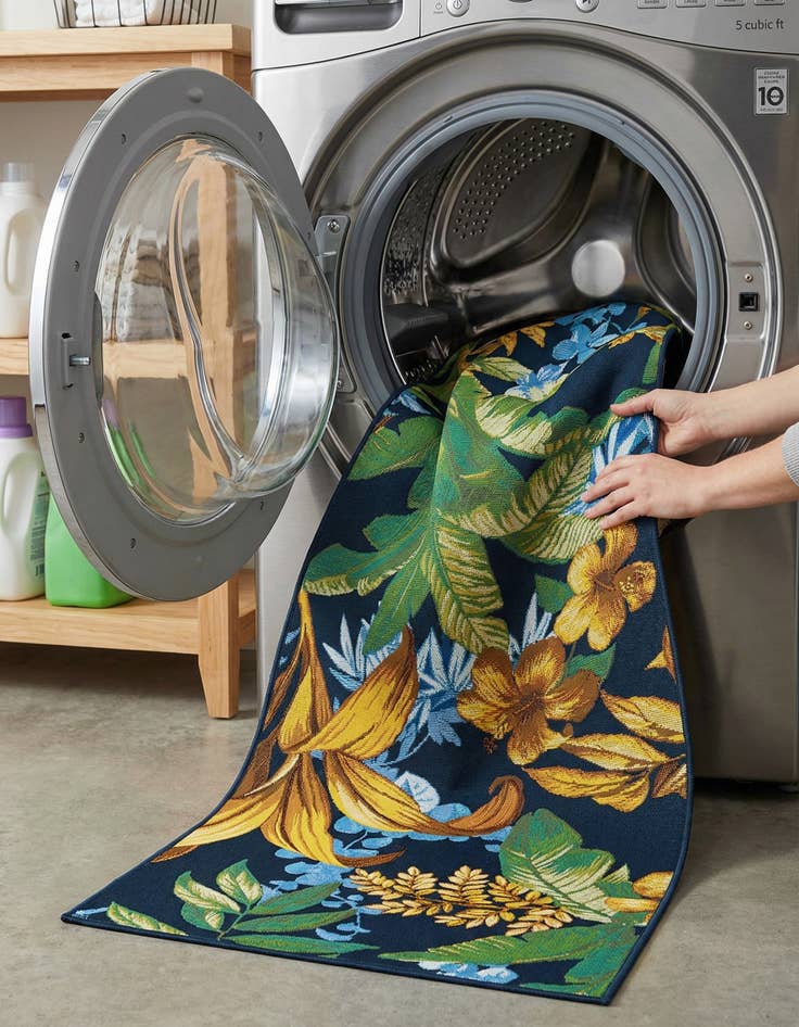 Detail image of 2' 7 x 5' 3  Washable Botanical Indoor / Outdoor Runner Rug