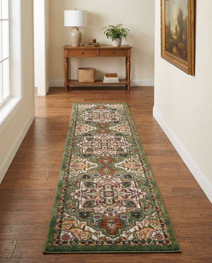 2' 7 x 10' Isabella Runner Rug