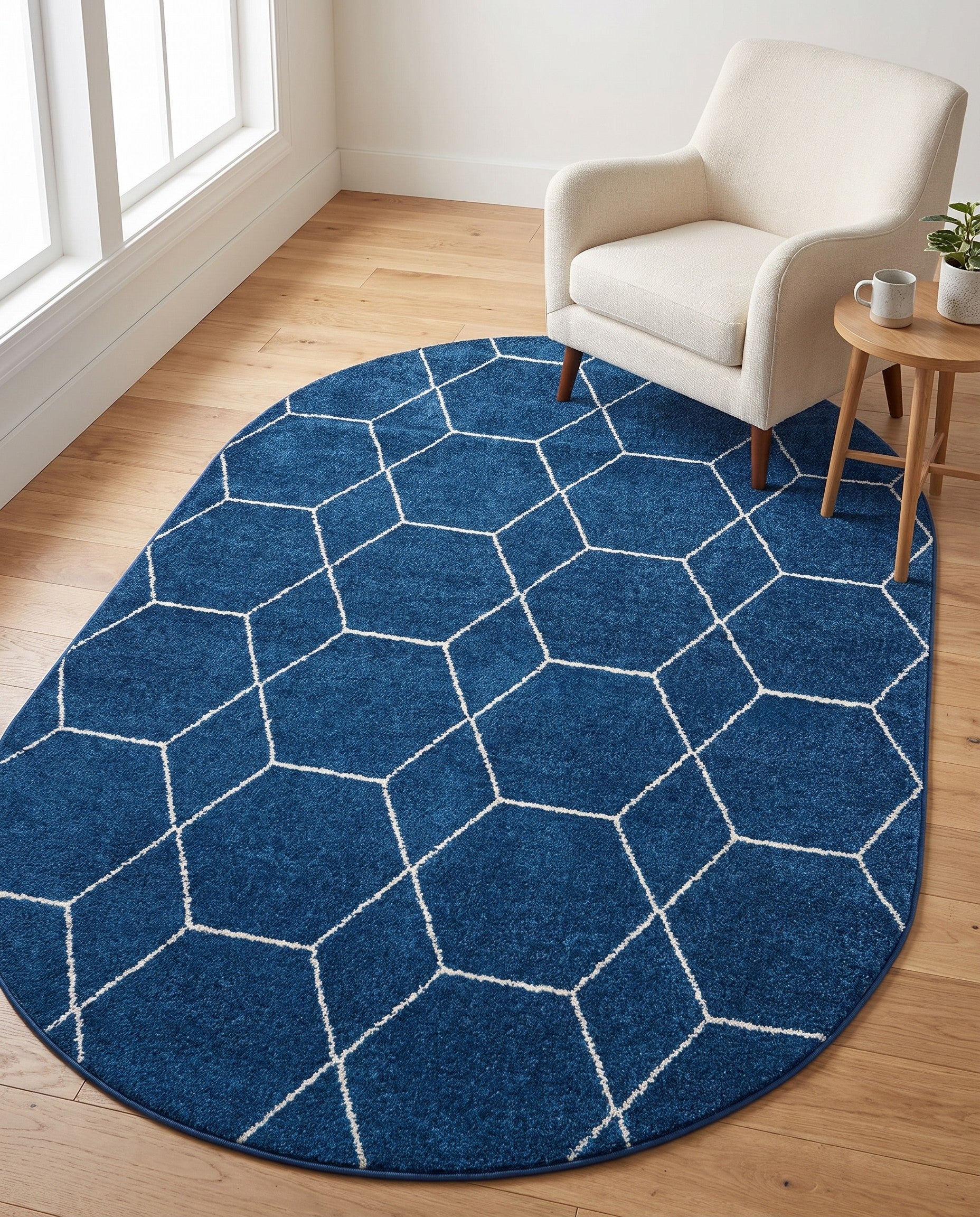 5' 3 x 8' Trellis Frieze Oval Rug