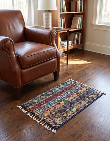 1' 4 x 2' Hand Knotted Ziegler Rug