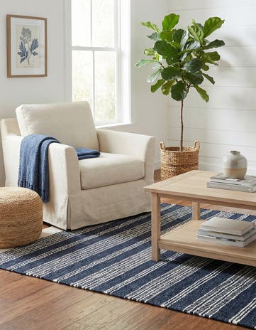 4' 1 x 6' 1 Hand Woven Lariat Rug