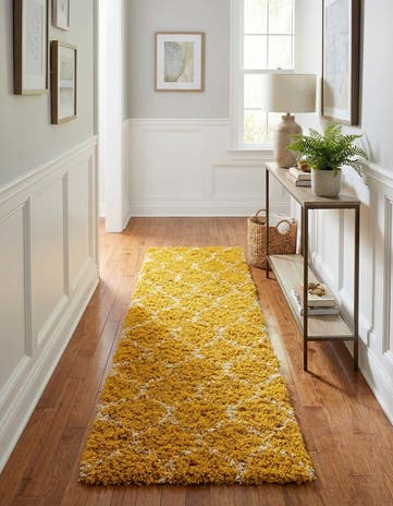 2' x 8' Lattice Shag Runner Rug
