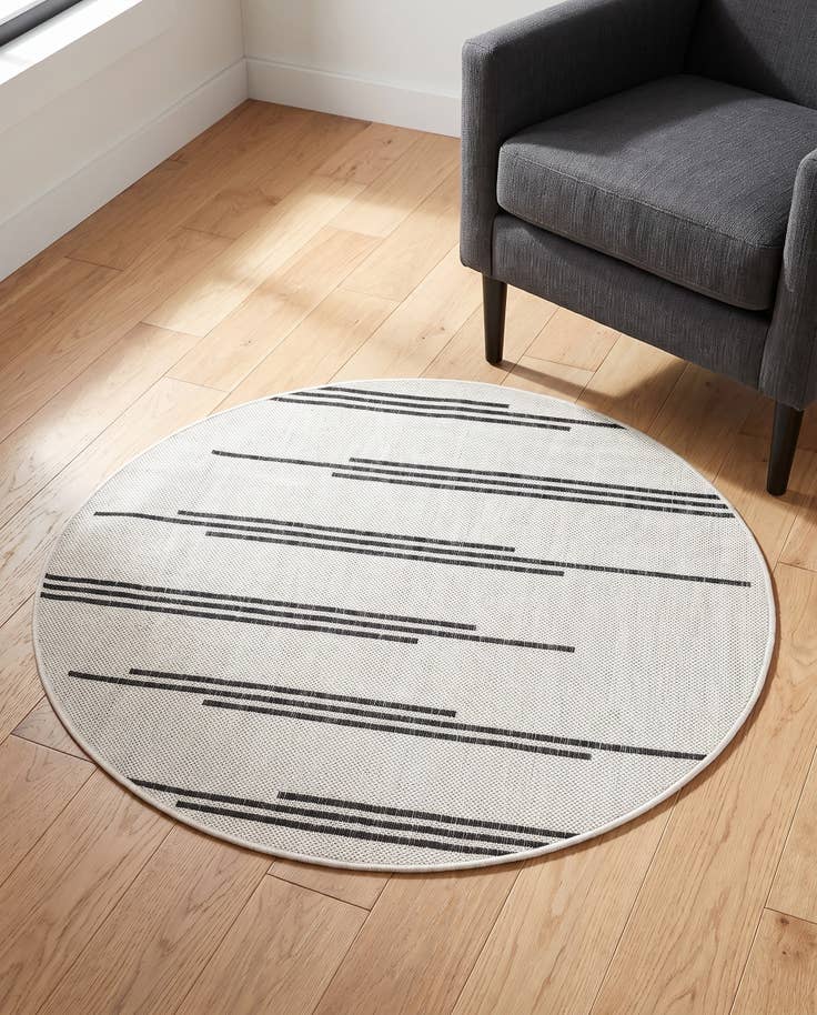 Detail image of 3' x 3' Easy-Clean Modern Indoor / Outdoor Round Rug